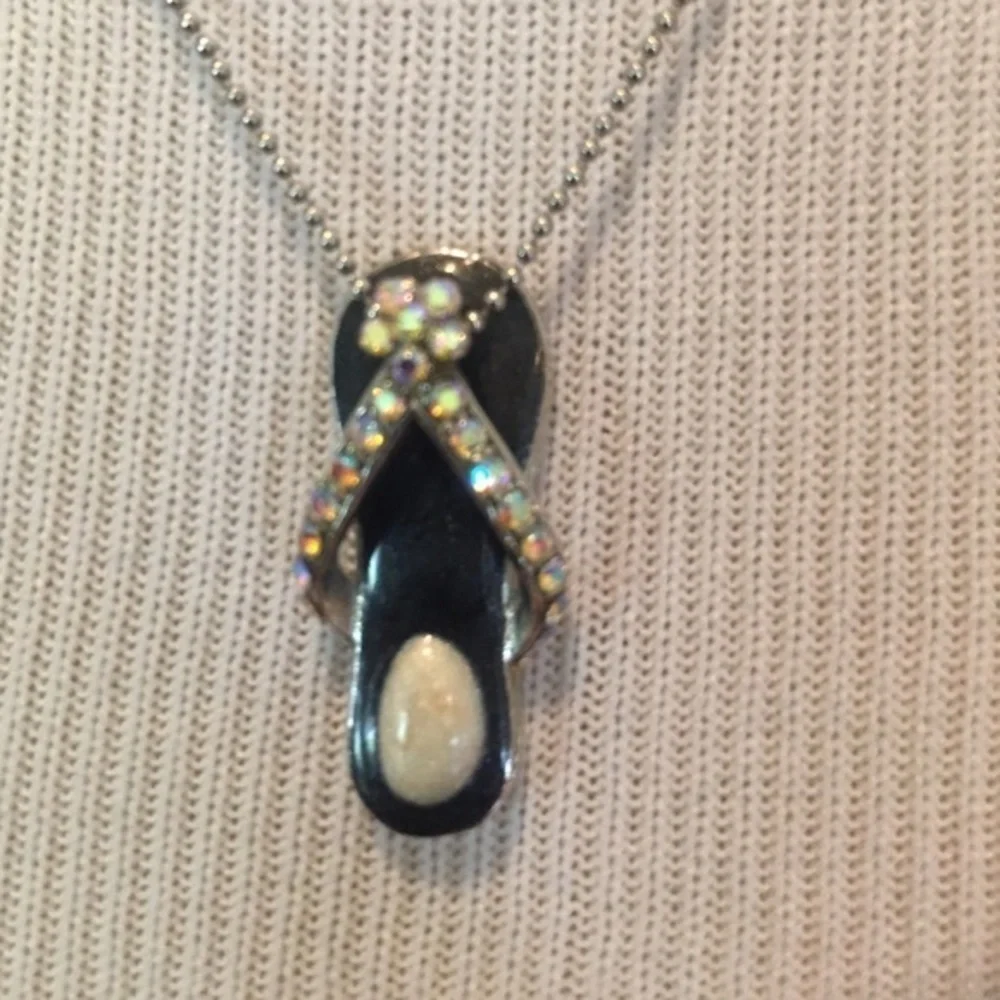 N/A adjustable from